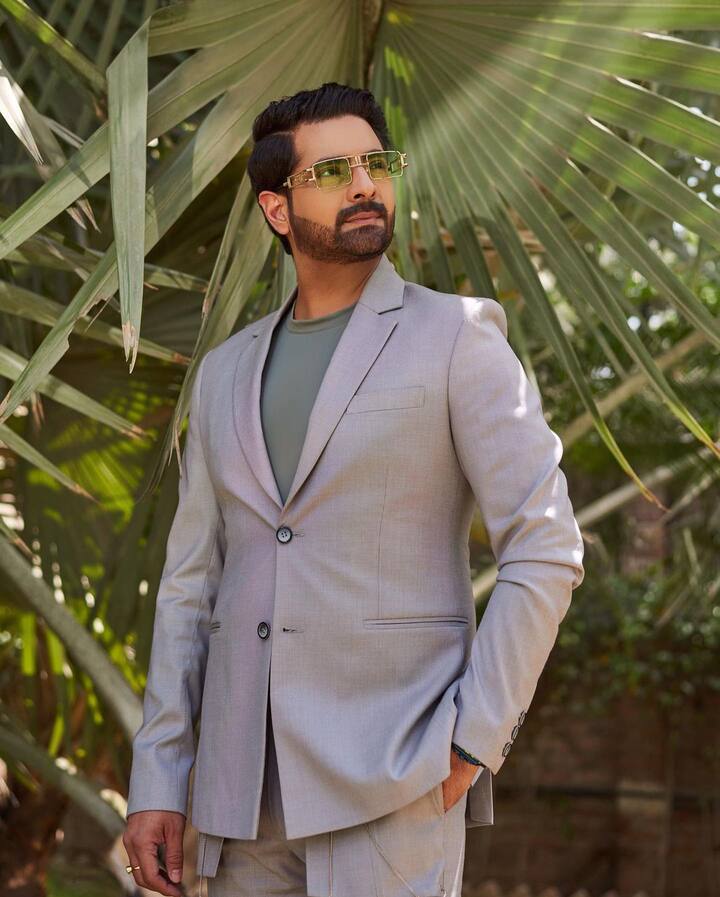 करण मेहरा- ये रिश्ता क्या कहलाता है में नैतिक सिंघानिया का रोल निभाकर चर्चा में आए करण मेहरा भी एक्टिंग से पहले फैशन डिजाइनिंग की फील्ड में थे. बाकायदा उन्होंने 4 सालों तक इस लाइन में काम भी किया. लेकिन फिर वो एक्टिंग की लाइन में आ गए.