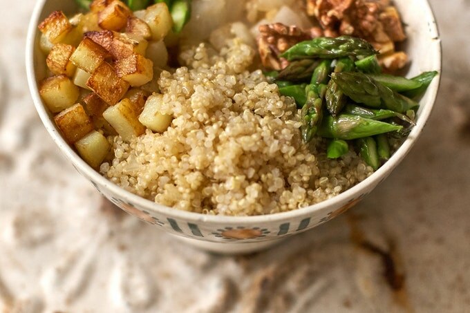 Quinoa: பிரபலமடைந்து வரும் டயட் உணவு கீன்வா... எடைக்குறைப்பில் அதன் பங்கு என்ன.... தெரிஞ்சிக்கலாம் வாங்க!