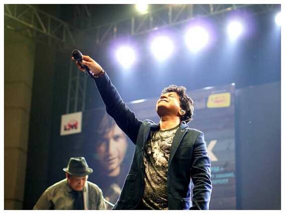 Singer KK Dies: 5 Questions raised on singer's untimely death | ABP News