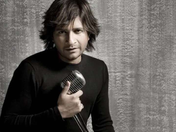 'Ninaithu Ninaithu Parthen' To 'Kaadhal Valarthen': Kollywood Hits Rendered By Singer KK