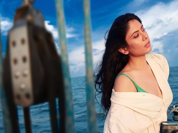 Anurita Jha Dad said on her Ashram 3 intimate scene han han bindas karo 'Ashram 3' Intimate Scene: बोल्‍ड सीन पर पापा से पूछा था अनुरिता झा ने, मिला बिल्‍कुल ही बिंदास जवाब