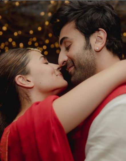 Alia Bhatt Missing Ranbir Kapoor: 'ब्रह्मास्त्र' के प्रमोशन के दौरान बोलीं आलिया भट्ट, 'शरीर यहां लेकिन आत्मा तो रणबीर के पास..'