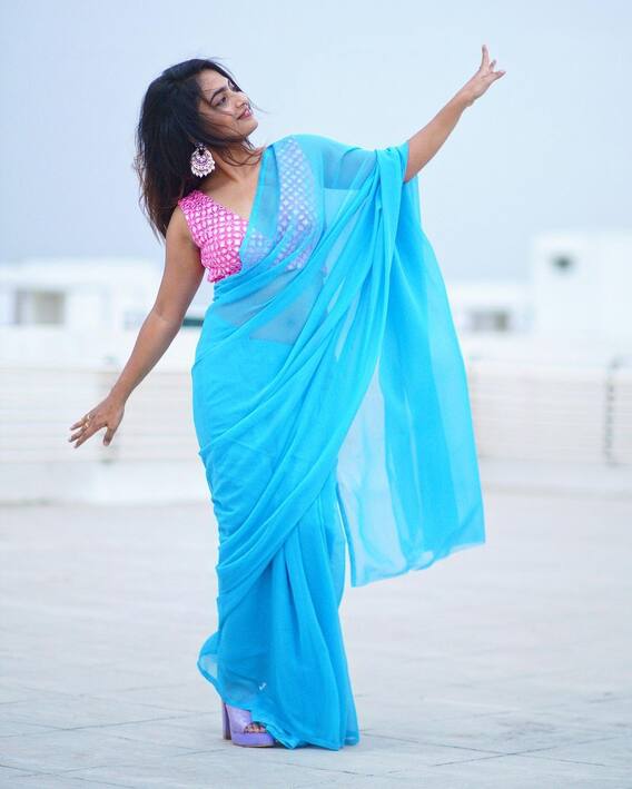 Biggboss Harika: నీలిరంగు చీరలో బిగ్‌బాస్ చిన్నది హారిక