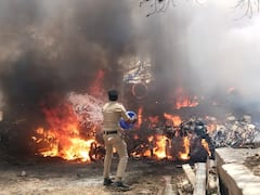Bilaspur: थाने में खड़ी 50 से ज्यादा मोटरसाइकिलों में लगी आग, पुलिस की तरफ से कही गई ये बात