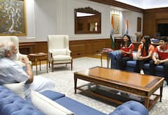 PM Modi Meets Women Boxers: विश्व मुक्केबाजी चैंपियनशिप में पदक लेकर लौटी महिला मुक्केबाजों से पीएम मोदी ने की मुलाकात