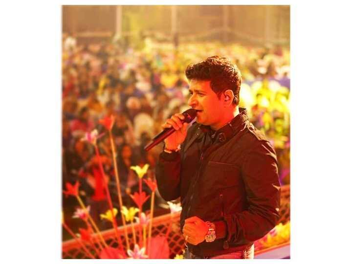 पाॅपुलर सिंगर केके की मौत के बाद से ही लोगों में शोक की लहर दौड़ गई है. लोगों का यह यकिन कर पाना मुश्किल हो रहा है कि अब सिंगर केके उनके बीच नहीं रहें. मंगलवार को मात्र 53 साल की उम्र में ही उन्होंने दुनिया को अलविदा कह दिया. केके की मौत की वजह हार्ट अटैक बताया गया है. पर केके ही नहीं बल्कि हाल ही फिलहाल में कई ऐसी हस्तियां हैं जिनकी मौत की वजह हार्ट अटैक रही है.