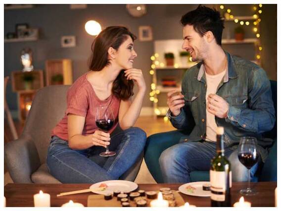 Dating Tips: पहली डेट पर इन बातों का जरूर रखें ख्याल, सामने वाला हो जाएगा इंप्रेस Dating Tips: पहली डेट पर इन बातों का जरूर रखें ख्याल, सामने वाला हो जाएगा इंप्रेस
