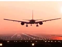 இலங்கை பொருளாதார நெருக்கடி: சென்னை, திருவனந்தபுரத்தில் எரிபொருள் நிரப்பும் இலங்கை விமானங்கள்
