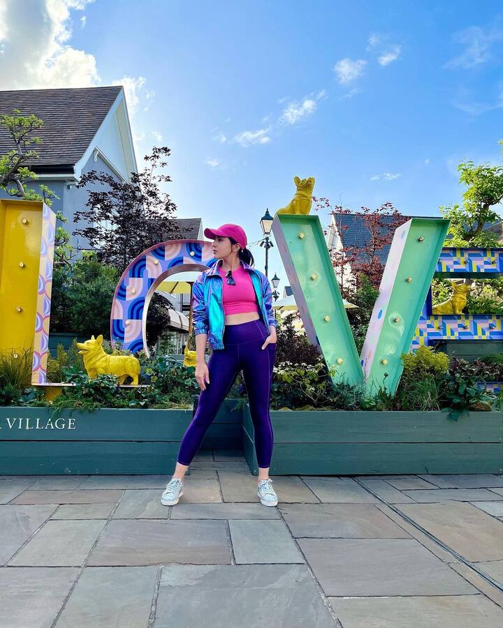 சிலுக்கு மரமே...