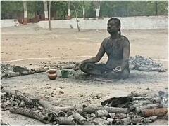 Rewa News: दहकते अंगारों के बीच आखिर क्यों तपस्या कर रहे हैं वकील साहब? दर्शन करने पहुंच रहे लोग