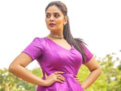 SreeMukhi Photos: పొట్టి గౌనులో శ్రీముఖిని చూశారా?