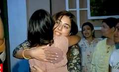 Bade Achhe Lagte Hain 2: Shivina's last day on the set, cast bids adieu with a farewell party | SBS