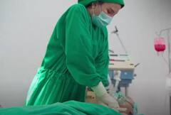 Cardiac Arrest: कार्डियक अरेस्ट आए तो सिर्फ 5 मिनट में बच सकती है जान, जानिए क्या करना है