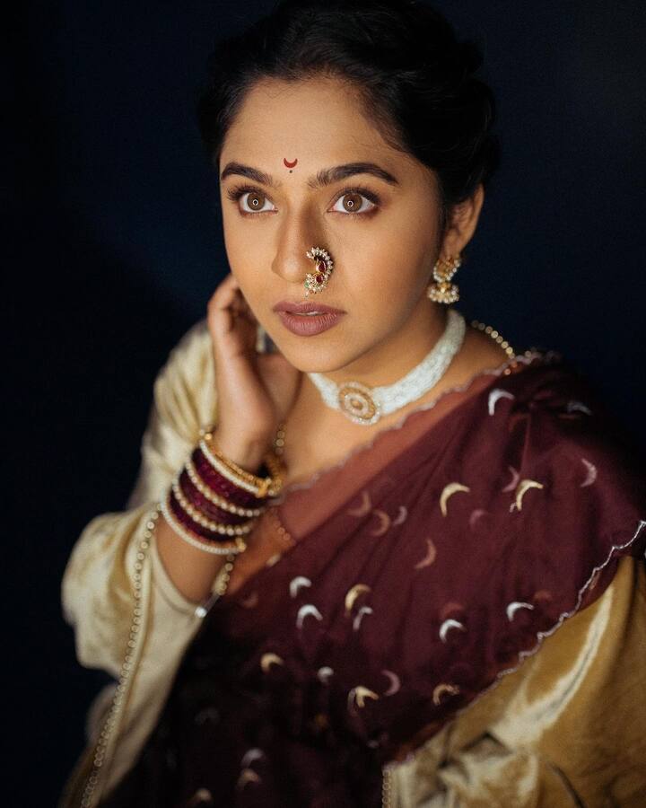 मृण्मयीनं शेअर केलेल्या फोटोला अनेक नेटकऱ्यांनी कमेंट्स केल्या आहेत.  (Mrunmayee Deshpande/instagram)