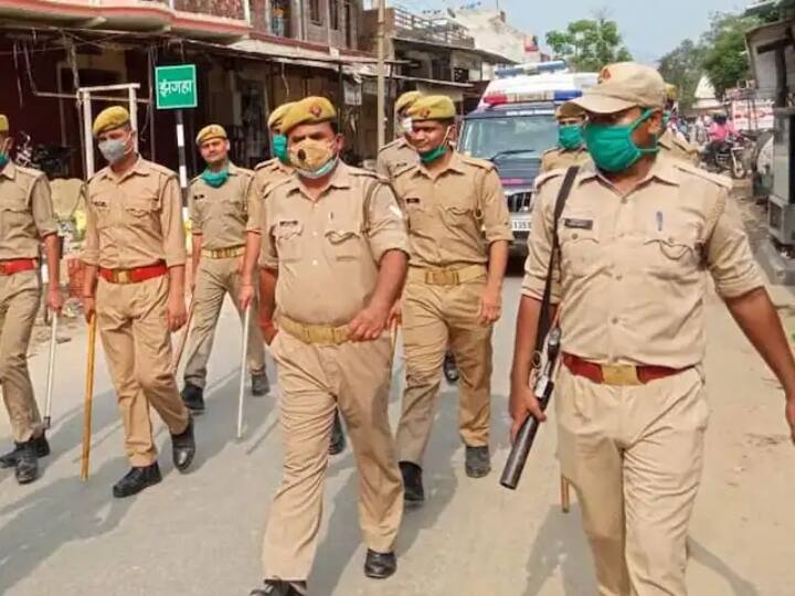Meerut Crime News: कुख्यात गद्दू गैंग पर मेरठ पुलिस की बड़ी कार्रवाई, गैंगस्टर शान मोहम्मद की लाखों की संपत्ति कुर्क Meerut Crime Police action against Gaddu gang, attached gangster Shan Mohammed property worth 50 lakhs Uttar Pradesh ann Meerut Crime News: कुख्यात गद्दू गैंग पर मेरठ पुलिस की बड़ी कार्रवाई, गैंगस्टर शान मोहम्मद की लाखों की संपत्ति कुर्क