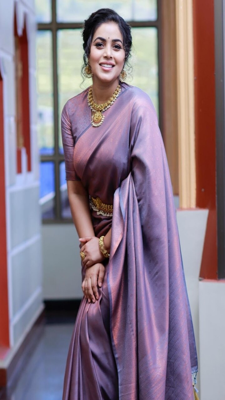 தலைவி மற்றும் த்ரிஷ்யம் 2 போன்ற படங்களில் சிறப்பாக நடித்தார்.