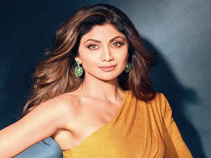 Shilpa Shetty did Naagin dance on set of Dance Deewane Juniors Shilpa Shetty Naagin Dance Video: शिल्‍पा शेट्टी ने किया ऐसा डांस, करण कुंद्रा बोले- दुनिया खत्‍म