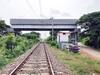 9 ஆண்டாக கட்டப்படாத ரயில்வே மேம்பாலங்கள் - போக்குவரத்து நெரிசலில் சிக்கி தவிக்கும் 4 மாவட்ட மக்கள்