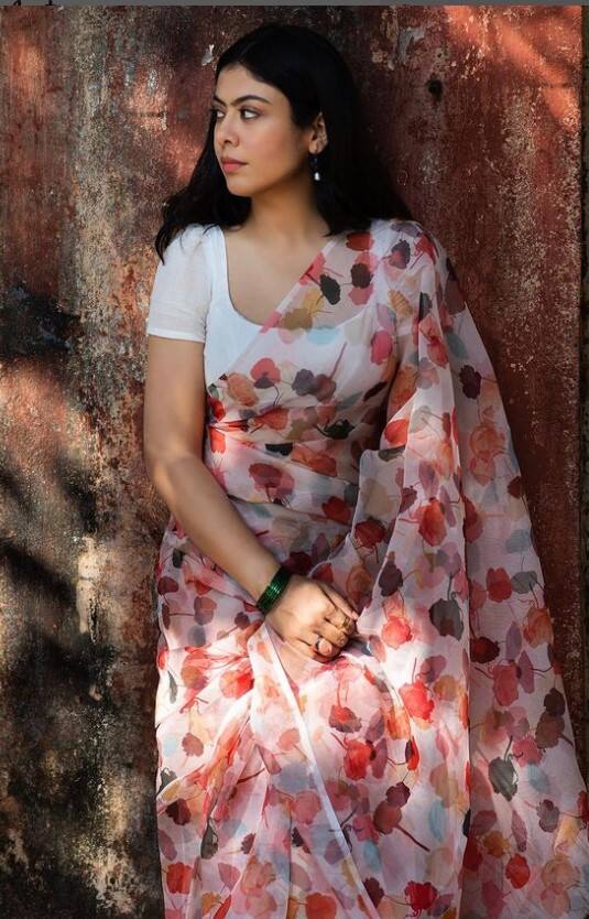 अनुरिता ही तिच्या वेगवेगळ्या लूकमधील फोटो सोशल मीडियावर शेअर करते.(Anuritta Jha/instagram)