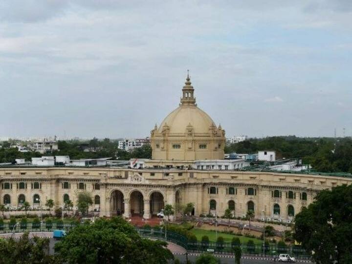 UP MLC Election 2022: विधान परिषद की 13 सीटों पर चुनाव की तारीख का एलान, 20 जून को वोटिंग और नतीजे UP MLC Election 2022 voting on 13 seats of Uttar Pradesh Legislative Council will be held on 20th June UP MLC Election 2022: विधान परिषद की 13 सीटों पर चुनाव की तारीख का एलान, 20 जून को वोटिंग और नतीजे