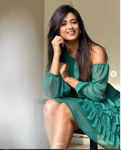 Shweta Tiwari ਨੇ ਸ਼ਾਰਟ ਵਨ-ਪੀਸ ਡਰੈੱਸ 'ਚ ਸ਼ੇਅਰ ਕੀਤੀਆਂ ਖੂਬਸੂਰਤ ਤਸਵੀਰਾਂ