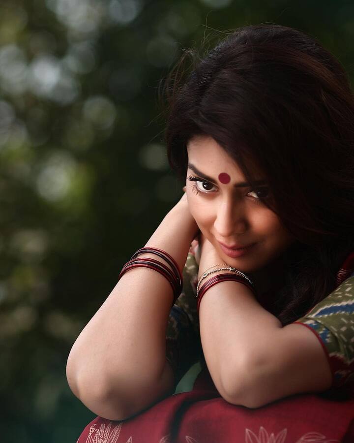 శ్రియ అందమైన ఫోటోలు  -Image Credit:Shriya Saran:/Instagram
