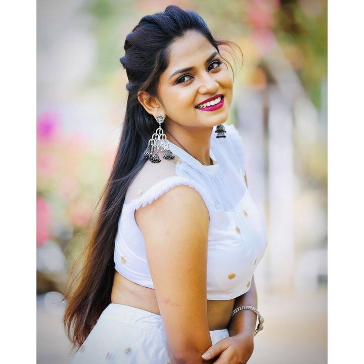 గుప్పెడంత మనసు వసుధార (రక్షా గౌడ) (Image Credit: Raksha Gowda/Instagram)
