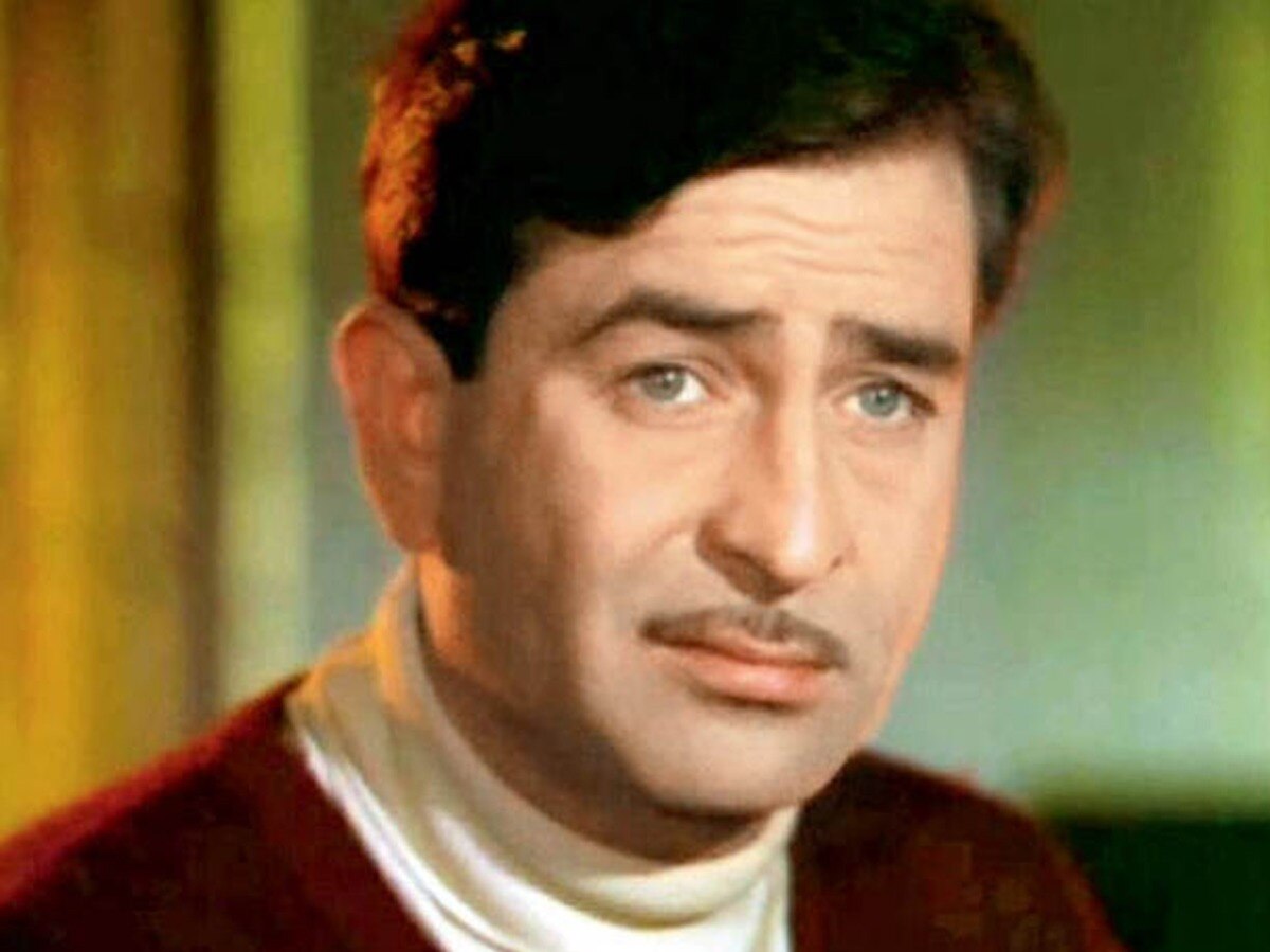 Raj Kapoor: डायरेक्टर के एक थप्पड़ से बदली थी राज कपूर की किस्मत, रोते हुए कही थी ये एक बात