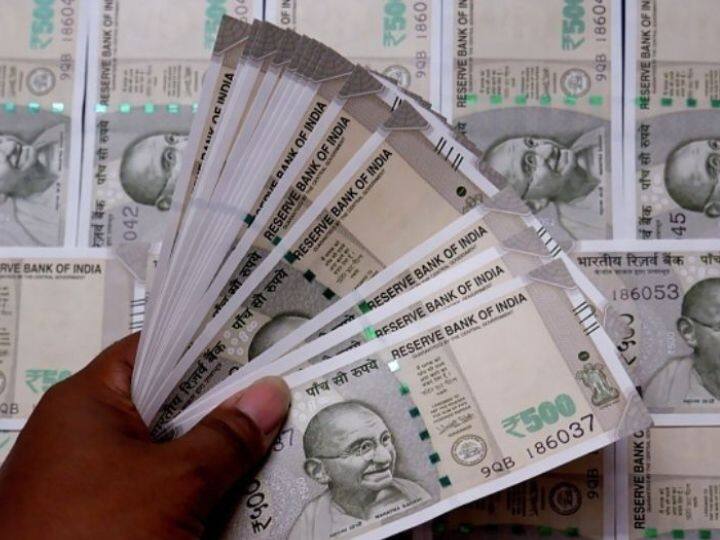 Indian Rupee Slips 12 Paise To 77.62 Against US Dollar In Early Trade Indian Rupee Slips 12 Paise To 77.62 Against US Dollar In Early Trade