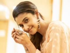 priya bhavani shankar pics: தங்க தாமரை மகளாக ஜொலிக்கும் ப்ரியா பவானி சங்கர்..!