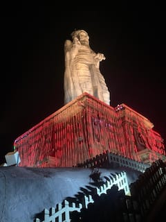 Karunanidhi Birthday: கருணாநிதியின் 98 ஆவது பிறந்தநாள்.. ஒளிவிளக்குகளால் மிளிரும் சென்னை..!