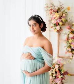 Pranitha Subhashએ બાથટબમાં ફ્લૉન્ટ કર્યો બેબી બમ્પ, તસવીરો આવી સામે, જુઓ Pics.....