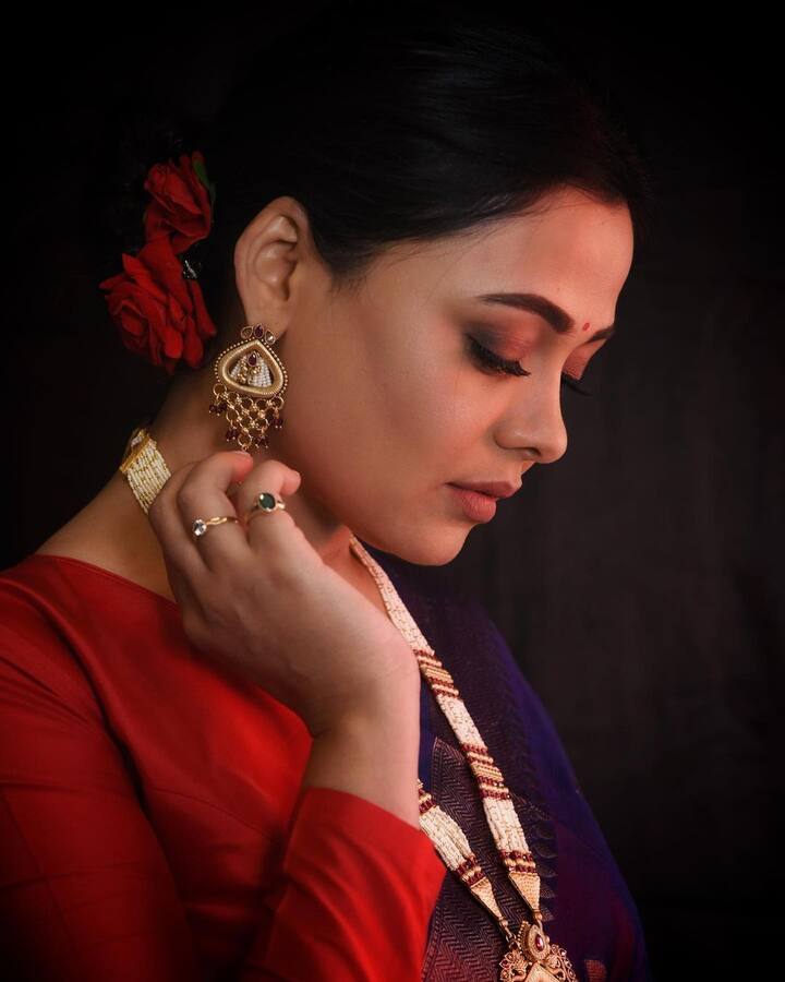 प्रार्थना वर्कफ्रंटवर, अभिषेक जावकरच्या 'फ्रेश लाइम सोडा' या डेब्यू दिग्दर्शित चित्रपटात प्रार्थना सोनाली कुलकर्णीसोबत काम करण्यासाठी सज्ज झाली आहे.(Photo : @prarthana.behere/IG)