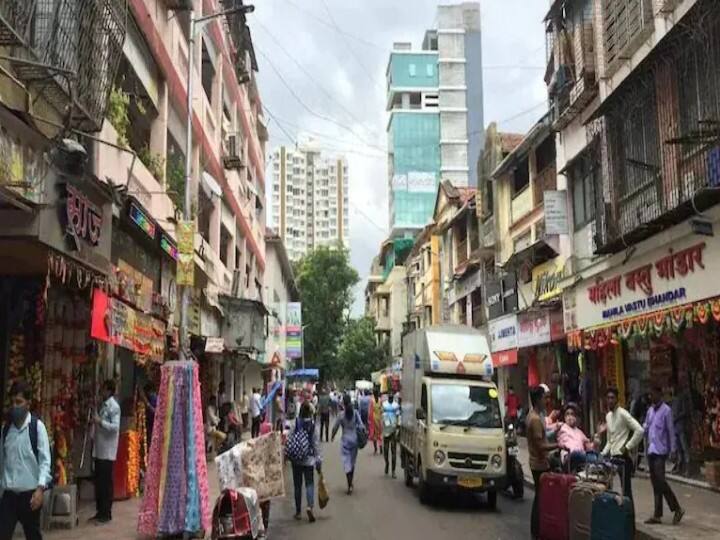 Mumbai: BMC extends deadline for putting up Marathi language signboards outside shops Mumbai: बीएमसी ने दुकानों के बाहर मराठी भाषा में साइनबोर्ड लगाने की डेडलाइन बढ़ाई, दुकानदारों ने जताई थी आपत्ति