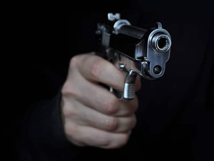 Madhya Pradesh : RTI activist shot dead near govt office in Vidisha மத்திய பிரதேசம்: அரசு அலுவலகம் அருகே பட்டப்பகலில் ஆர்டிஐ ஆர்வலர் சுட்டுக்கொலை..!