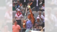 French Open: āĻŽāĻšāĻŋāϞāĻžāĻĻā§āϰ āϏāĻŋāĻā§āĻāϞāϏ⧠āĻĢāϰāĻžāϏāĻŋ āĻāĻĒā§āύā§āϰ āĻĢāĻžāĻāύāĻžāϞ⧠āĻā§āĻžāĻā§āĻž āĻāĻĢ, āϏāĻžāĻŽāύ⧠āĻļāĻŋā§āύāĻā§āĻ