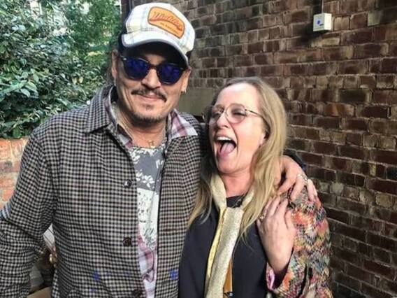 Johnny Depp: एम्बर हर्ड के खिलाफ केस जीतकर जॉनी डेप खुश, तस्वीरों में देखें कैसे मनाया जश्न