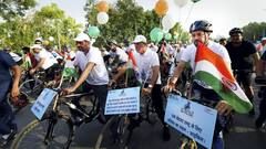 World Bicycle Day 2022: বিশ্ব সাইকেল দিবসে নয়াদিল্লিতে সাইকেল চালালেন খোদ মন্ত্রী