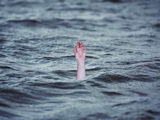 A 23-year-old woman jumped into the canal of Narmada and committed suicide Banaskantha: 23 વર્ષીય યુવતીએ નર્મદાની કેનાલમાં લગાવી મોતની છલાંગ, આત્મહત્યાનું રહસ્ય અકબંધ