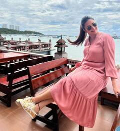 Divyanka Tripathi की खूबसूरती देख हो जाएंगे कायल, अपने स्टालिश लुक से सबको कर रही हैं घायल