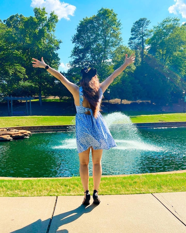 முகிலில்லாத வானின் வண்ணம்!