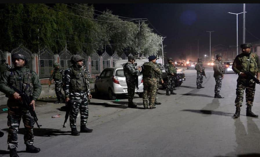 Terrorist Attack in Jammu Kashmir: Terrorists fired at two non local labourers in badgam district Badgam Terrorist Attack: ਜੰਮੂ-ਕਸ਼ਮੀਰ ਦੇ ਬਡਗਾਮ 'ਚ ਅੱਤਵਾਦੀਆਂ ਨੇ ਦੋ ਗੈਰ-ਸਥਾਨਕ ਮਜ਼ਦੂਰਾਂ 'ਤੇ ਕੀਤੀ ਫਾਇਰਿੰਗ- 1 ਦੀ ਮੌਤ, ਗੁਰਦਾਸਪੁਰ ਨਾਲ ਸੰਬੰਧਤ ਦੂਜਾ ਮਜ਼ਦੂਰ