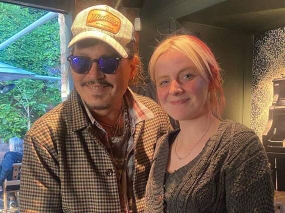 Johnny Depp: एम्बर हर्ड के खिलाफ केस जीतकर जॉनी डेप खुश, तस्वीरों में देखें कैसे मनाया जश्न