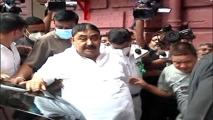 Anubrata Mondal reaches SSKM hospital for physical check up Anubrata Mondal: চিকিৎসার জন্য এসএসকেএমে অনুব্রত মণ্ডল