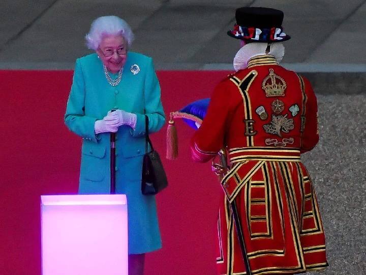 british queen elizabeth ii platinum jubilee celebration ராணியாக 70 ஆண்டுகளை நிறைவு செய்த எலிசபெத்... களைகட்டும் கொண்டாட்டம்