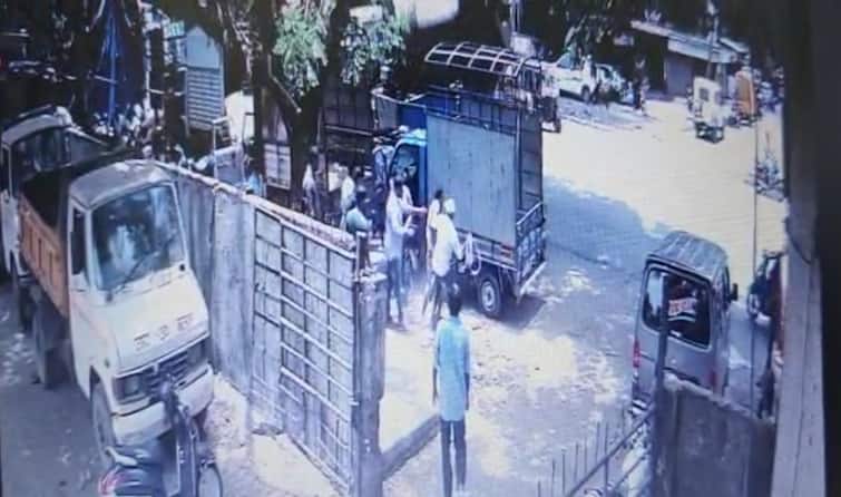 Kalyan crime Argument over a thousand rupees a fatal attack on a garage mechanic Kalyan: हजार रुपयांवरुन वाद, गॅरेज मेकॅनिकवर जीवघेणा हल्ला