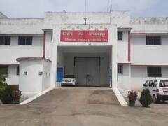 Ambikapur News: अंबिकापुर सेंट्रल जेल में क्षमता से दोगुने ज्यादा कैदी, एक महिला डॉक्टर के भरोसे पूरी व्यवस्था