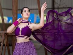 Anasuya pics: நடிகை அனுசுயாவின் ஜாலி மூட் கிளிக்ஸ்...!