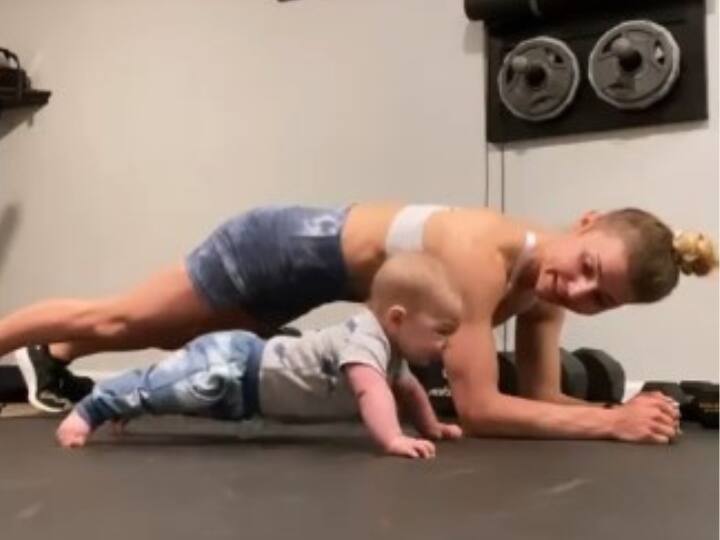Watch: 5 माह के बच्चे ने मां के साथ किया ऐसा वर्कआउट, वीडियो देख लोग हुए हैरान 5 month old child workout with mother, people surprised see video Watch: 5 माह के बच्चे ने मां के साथ किया ऐसा वर्कआउट, वीडियो देख लोग हुए हैरान