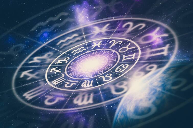 Horoscope today 4 june 2022 taurus leo scorpio Sagittarius pisces zodiac signs astrological prediction Horoscope Today 4 June 2022: વૃષભ, સિંહ, વૃશ્ચિક, ધન, મીન રાશિના લોકોએ આ કામ ન કરવું જોઈએ, જાણો આજનું રાશિફળ